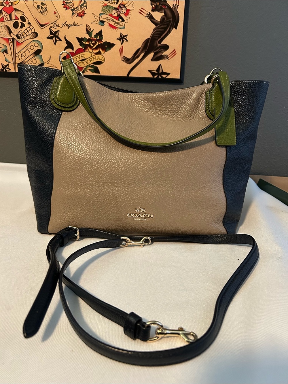 COACH Edie Shoulder Bag 28 in EUC